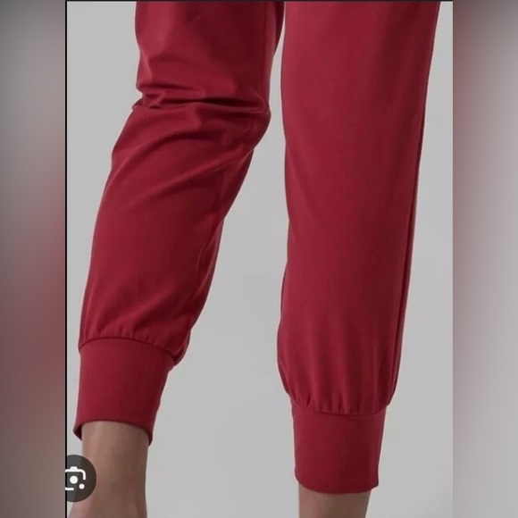 ATHLETA Salutation Jogger - Picture 5 of 12